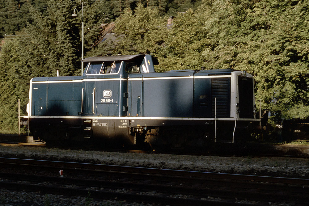 https://www.eisenbahnfotograf.de/datei/August 1986/980220 DB 211361 Wildbad 8.8.86.jpg